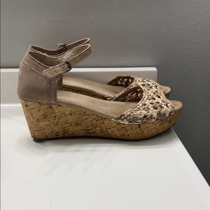 Toms wedges